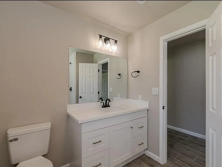 3828 Anderson Villa — Photo 8