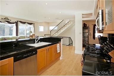 3rd image of 222 N Prospect Ave #A