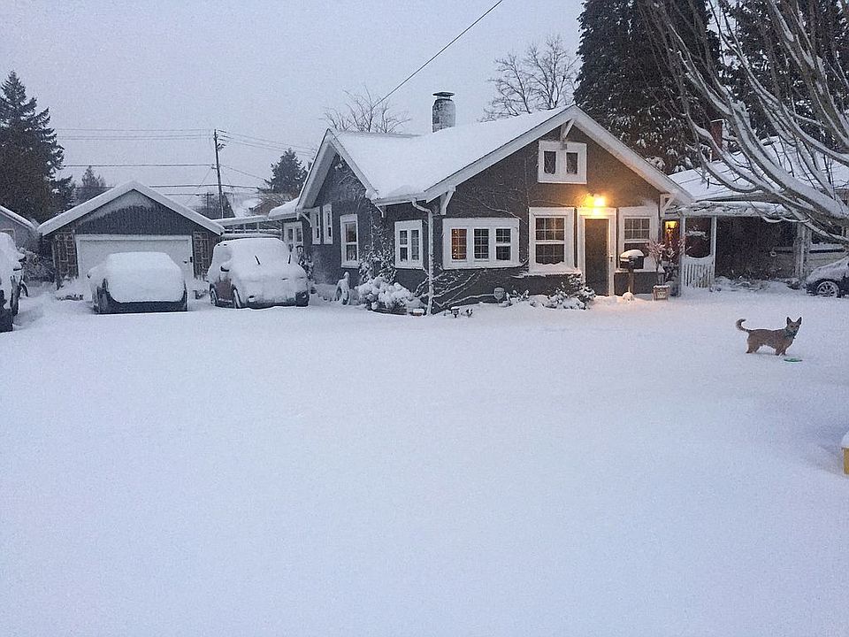 2nd image of 3431 NE 77th Ave
