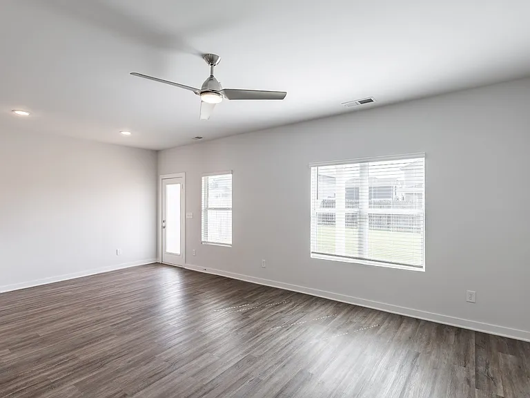 6030 Barringer Ct NW — Photo 3