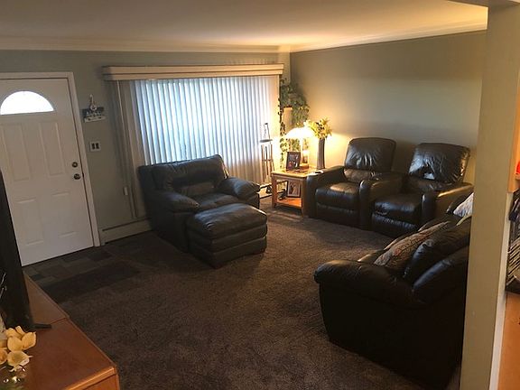 5th image of 38886 Venetian Dr