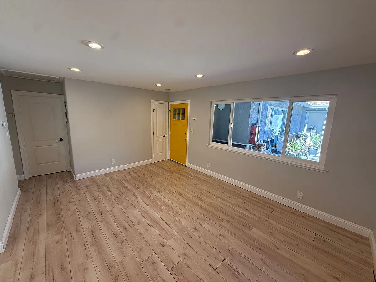 Building Photo - 1631 Frisbie Ct #3