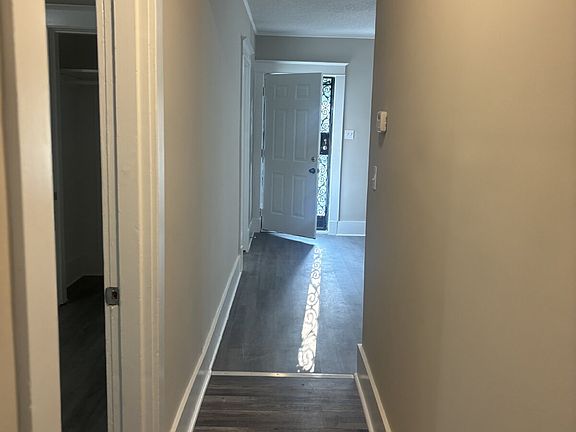 4th image of 978 Leath St