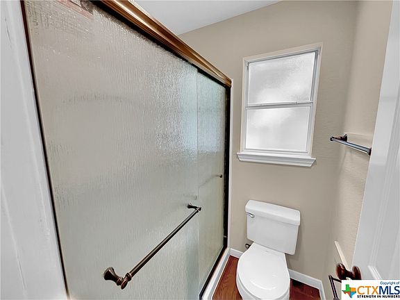 3rd image of 1213 E Avenue M