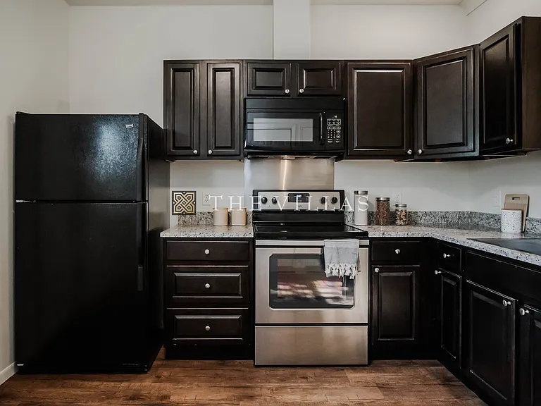 The Villas Apartments — Photo 34