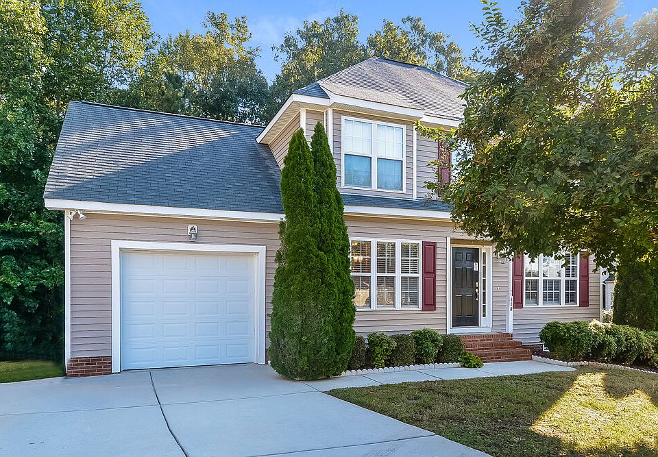 1st image of 118 Ashton Ct