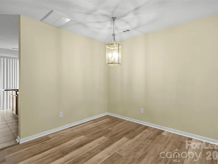 148 Mangum Cir — Photo 11