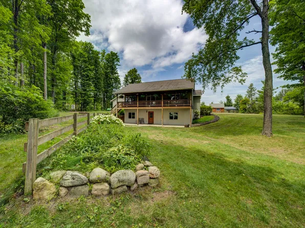 2625 Walton Rd, Kingsley, MI 49649