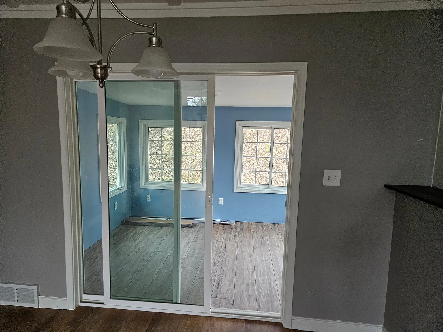 2 bed, 1912 sqft, $1,700 — Photo 4