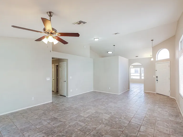 2999 W Sky Ranch Trl — Photo 4