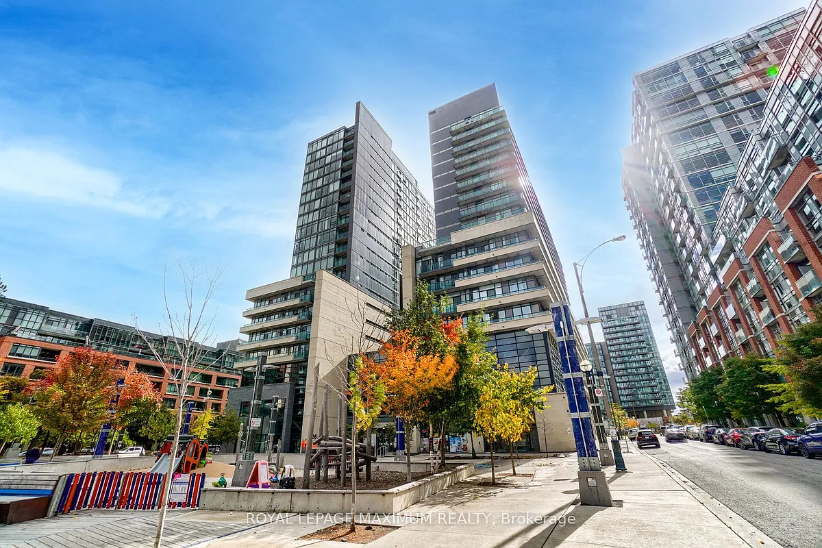 Building Photo - 36 Lisgar St #728W