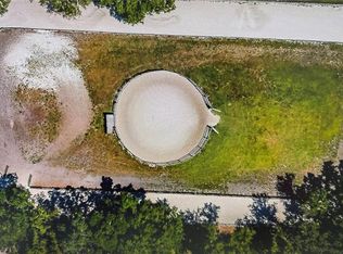 10520 Henderson Rd, Tampa, FL 33625