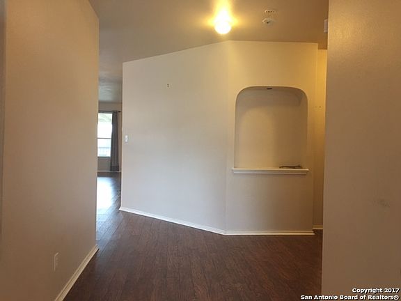 3rd image of 10714 Buckskin Way