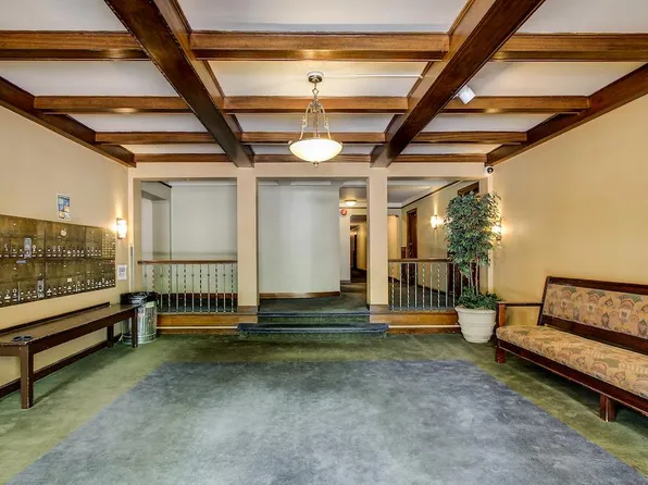 The Envoy, 821 9th Ave APT 111, Seattle, WA 98104