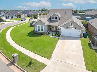 13200 SW 6th St, Yukon, OK 73099