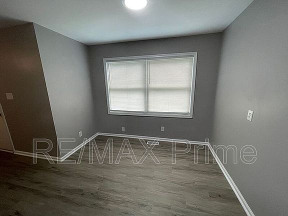 5th image of 2912 Wesley St #A