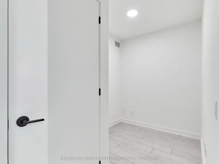 5 Lakeview Ave #520 — Photo 14