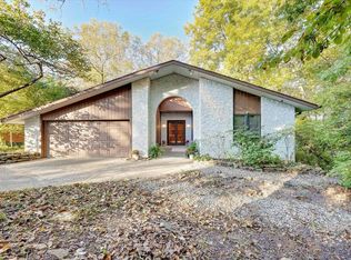 200 E Clover Ln, Bloomington, IN 47408