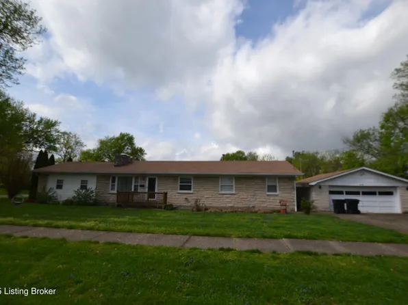 2430 Woodmont Dr, Louisville, KY 40220