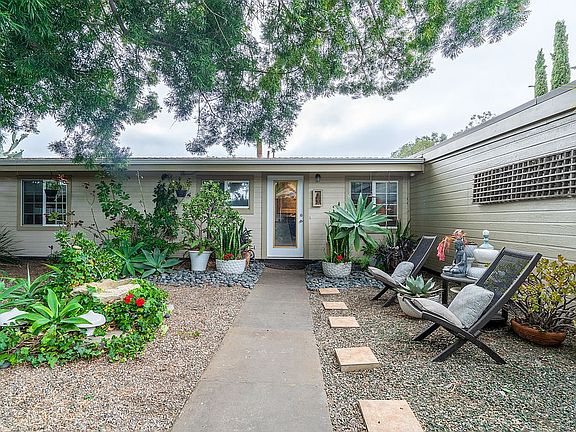 3rd image of 9102 Rebecca Ave