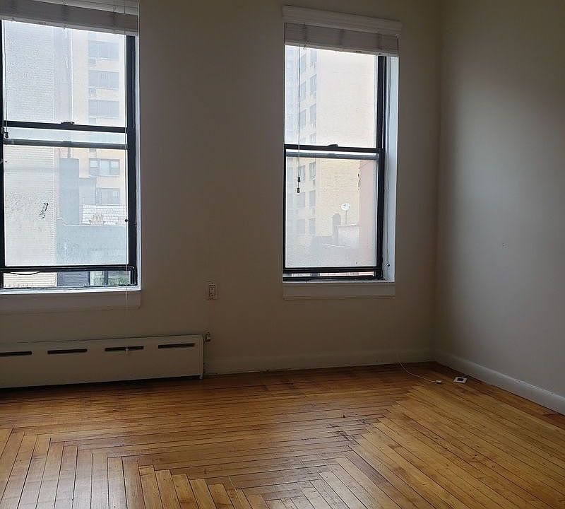 1st image of 140 E 17th St #4DD
