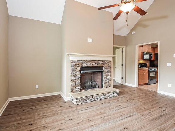4th image of 448 Hearthstone Way