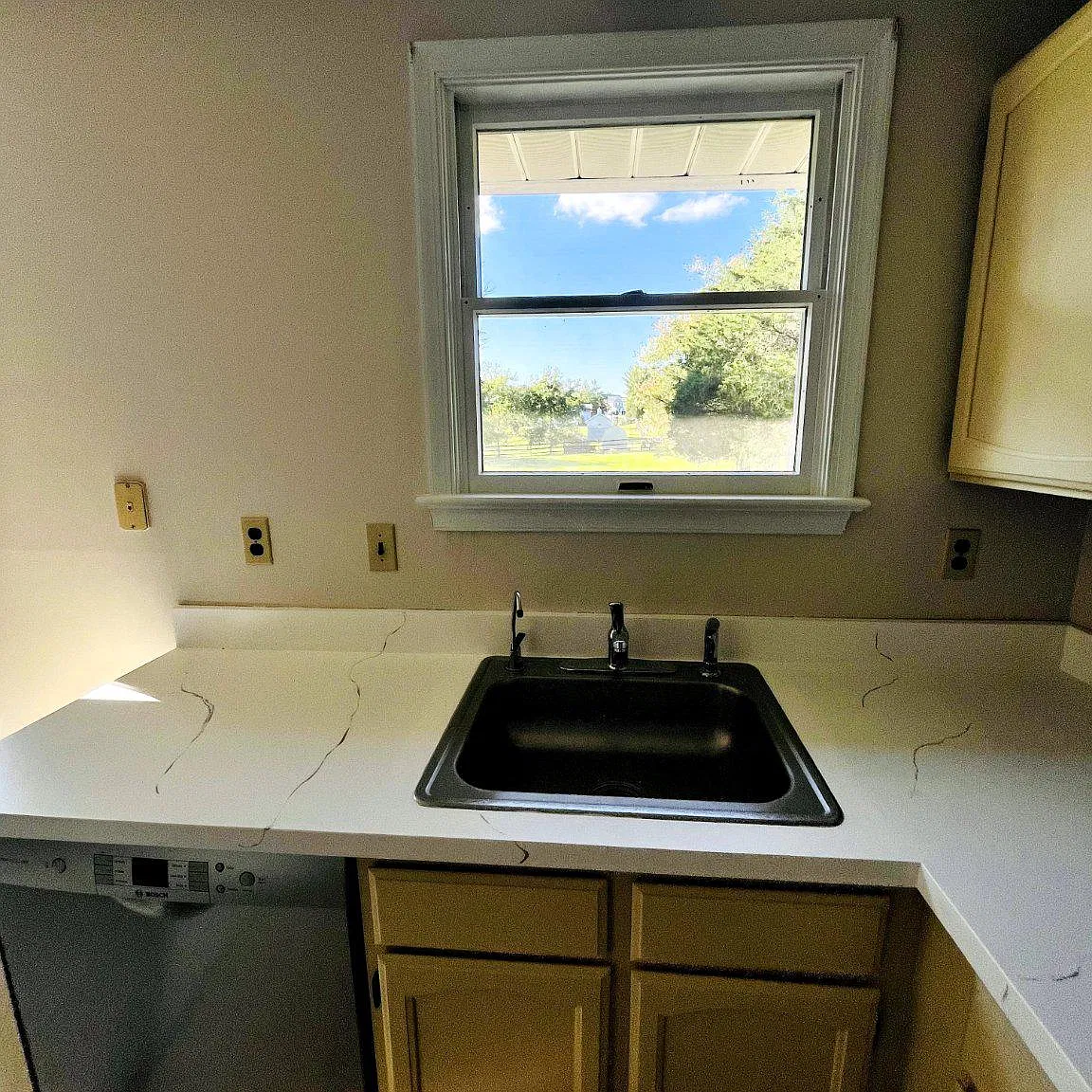 2 bed, 1.0 bath, 896 sqft, $2,100 — Photo 4