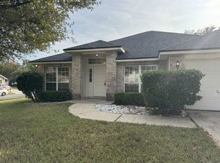 1318 Yellow Jacket Ct, Jacksonville, FL 32218