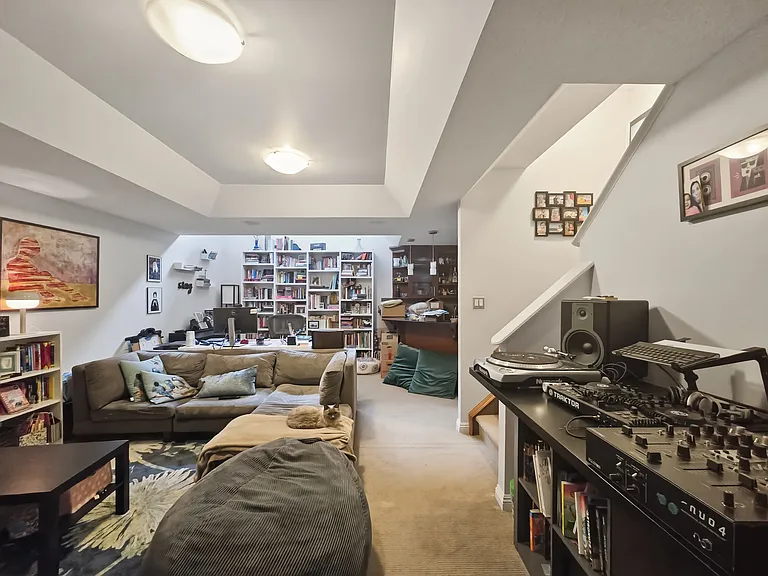 2634 McLean Ave SW — Photo 13