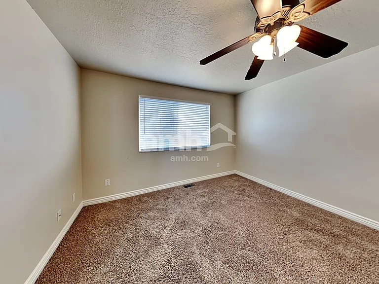 2169 W 1520 N — Photo 11