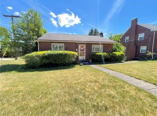 303 Brierly Ln, West Mifflin, PA