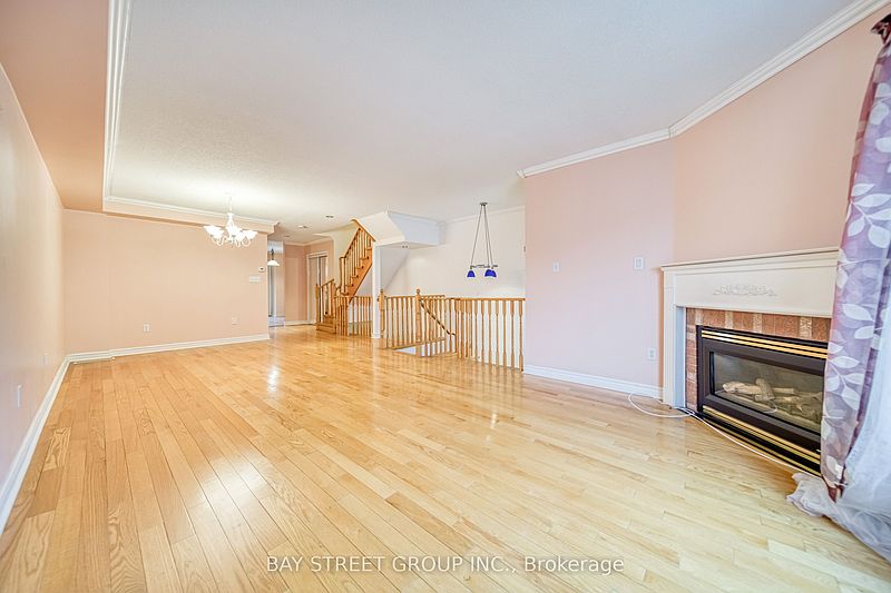 Markham Townhouse for rent - 4 Bedrooms — photo 3