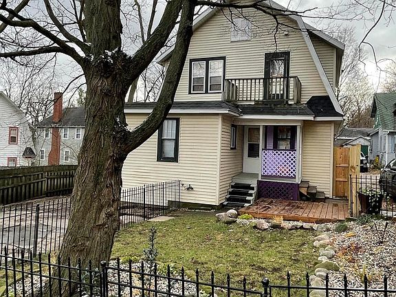 4th image of 912 W Vine St