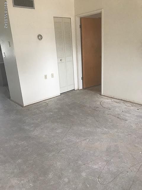 1st image of 1439 E Iowa Dr