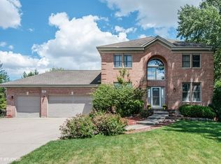 389 Spruce Rd, Wood Dale, IL 60191