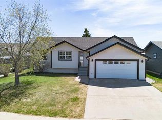 6207 N 39 Avenue Close, Stettler, AB T4K1G1