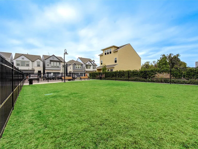 16032 Mason Run Dr — Photo 33