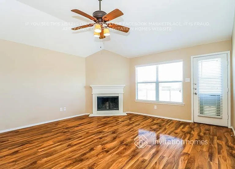 1208 Geddes Ct — Photo 2