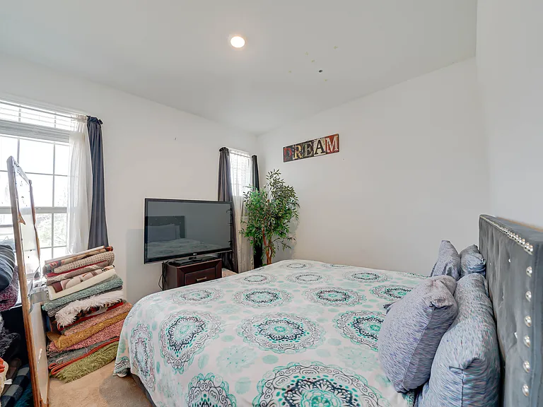 2116 Okeefe Ct — Photo 14