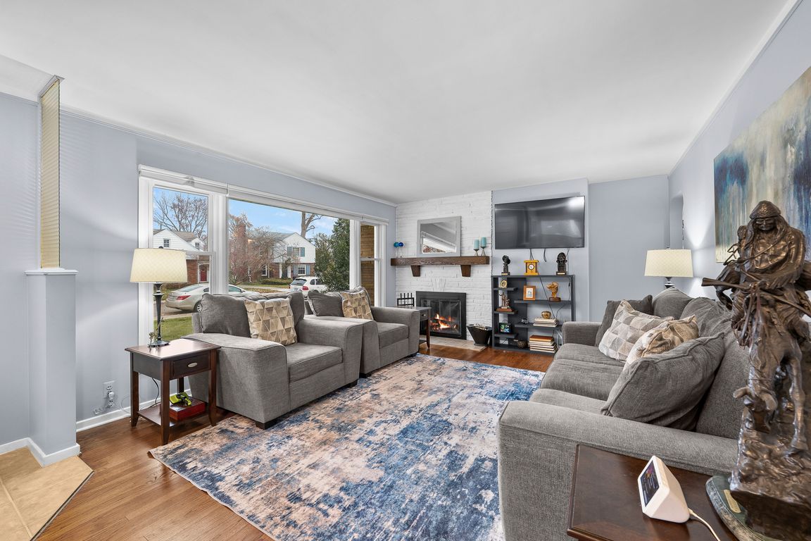 next background image