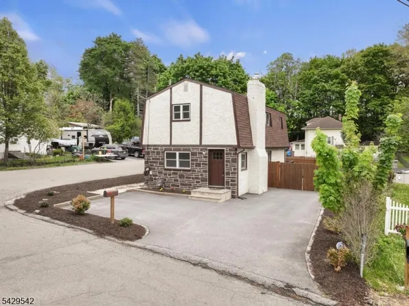 34 Nestor St, Franklin Boro, NJ 07416