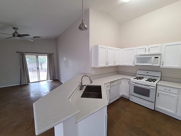 3rd image of 2237 S Saint Suzanne Dr
