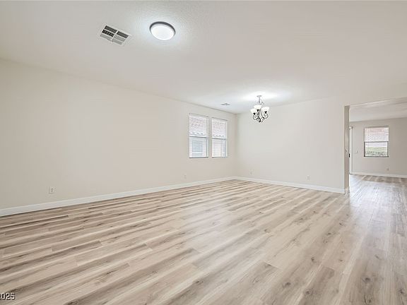 5th image of 11069 Crystal Crest Ct