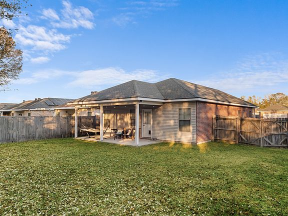 4th image of 128 Bottle Brush Ln