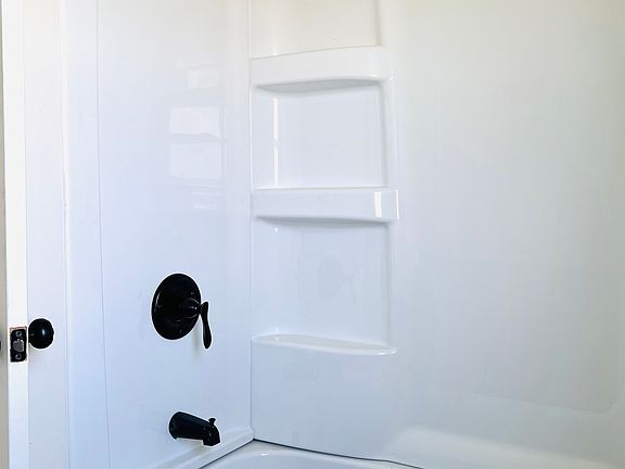 4th image of 1338 Pennsylvania Ave #1338