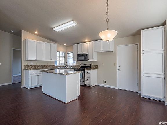 5th image of 1063 Bear Hollow Ct
