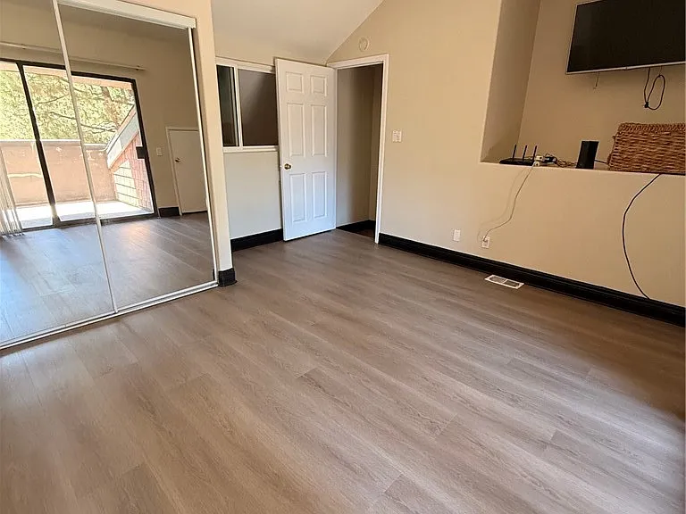 300 S Prospectors Rd — Photo 15