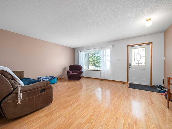5th image of 5205 55th St