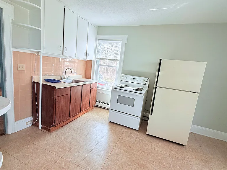 22 Maple Ln #1 — Photo 3