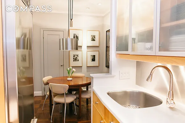 Sold by Compass | media 21